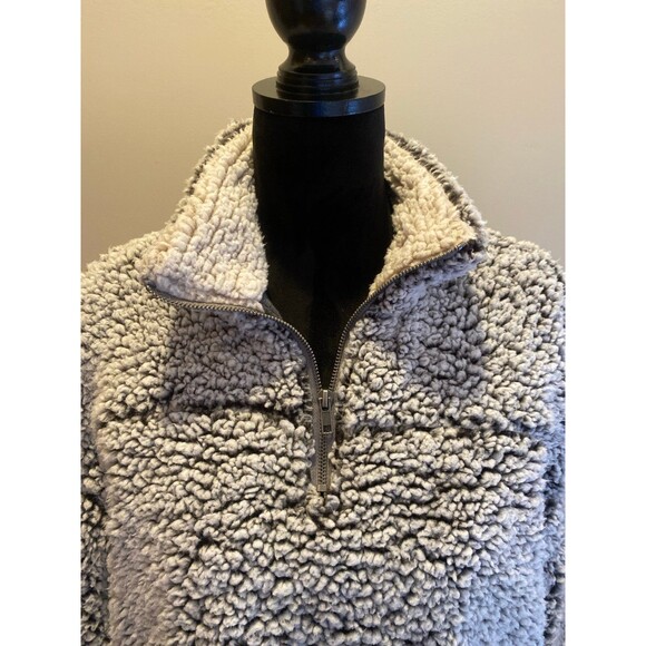 Thread & Supply Fuzzy Teddy Bear Jacket Size Medium Lined Pockets 1/4 Zip Gray - Picture 2 of 12